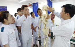 Cần lộ trình thích hợp việc ngưng tuyển trung cấp y