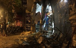 Vừa kiểm định trong ngày, xe ben đã lao vào nhà dân