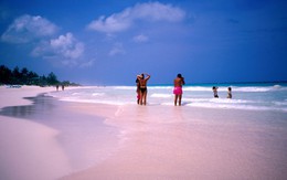 Hội An thu dự án ì ạch để làm bãi biển công cộng