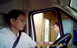 Gian lận vô tư ở trạm thu phí