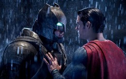 Bị chê nhưng Batman v Superman vẫn hốt bạc