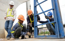 Lắp hơn 5.000m nhịp cầu metro trên cao Xa lộ Hà Nội