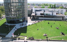 Lấy bằng Cử nhân Quản trị Nhà hàng Đại học Cergy – Pontoise, Pháp