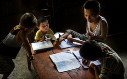 Giải Hồ Xuân Hương: giám khảo vừa đá bóng vừa thổi còi?