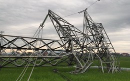 ​Cột điện 500 KV gãy vì gió lốc