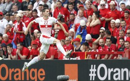 Thụy Sĩ hạ 10 người Albania trong ngày ra quân