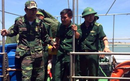 Phi công Nguyễn Hữu Cường đã vào bờ an toàn