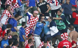 Croatia vuột mất chiến thắng vì... CĐV quậy phá
