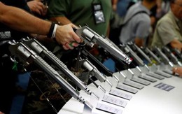 ​Hawaii cấp danh sách người có súng cho FBI theo dõi