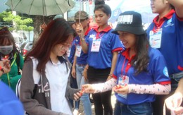 Tặng đậu kèm lời chúc "Chúc bạn thi đậu!"