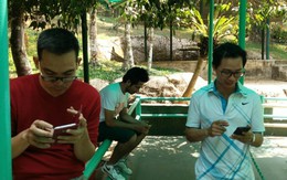 ​Tần suất sử dụng điện thoại: đàn ông 21 giây, phụ nữ 57 giây, tin được không?