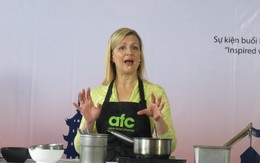 Anna Olson mang phở bò, cà phê sữa đá lên tivi