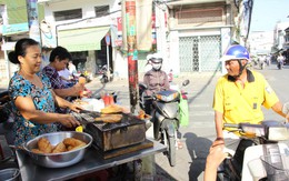 Ai bánh mì muối ớt kiểu Sài Gòn đê...ê...!
