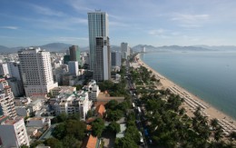 Bờ biển Nha Trang  thành “đô thị nén”