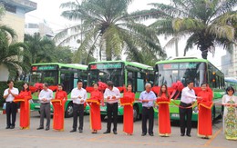 ​Trang bị bảng điện tử báo trạm dừng trên nhiều tuyến xe buýt
