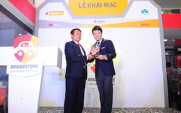 Khách hàng tại Hà Nội hào hứng với sự kiện “Bridgestone Lăn Bánh An Toàn”