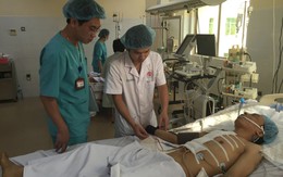 Mổ tim cứu sống bệnh nhân ngay trên cáng