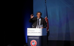 Platini nhận tiền bồi thường từ UEFA