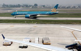 Hai chiếc Boeing của Vietnam Airlines bị chim va vào động cơ