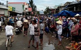 Tiểu thương Gành Hào mang quan tài diễu phố phản đối dời chợ