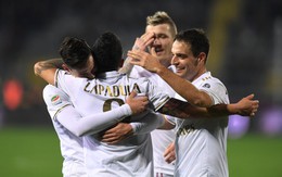 Thắng đậm Empoli, AC Milan bám sát ngôi đầu