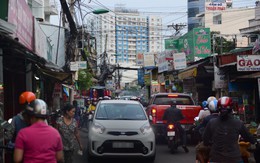 Cao ốc tràn lan, ngành giao thông "bó tay" với kẹt xe