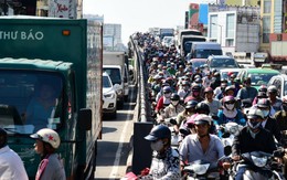 Dân Sài Gòn chia sẻ kinh nghiệm đối phó kẹt xe