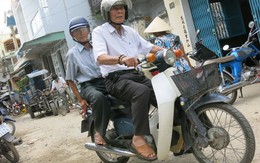 Hai ông cụ “bao đồng”