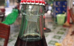 Phát hiện chai Coca-cola có 'dị vật' giống như thuốc