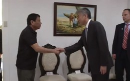 Ông Duterte lại trách Mỹ 'chỉ nói mà không làm'