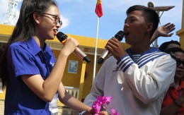 Hát giữa biển khơi