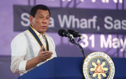 Chỉ trích qua lại giữa ông Duterte và con gái Bill Clinton