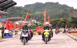 Thanh niên thi lái xe an toàn, tiết kiệm nhiên liệu