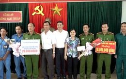 Thưởng nóng công an bắt nóng nghi can đâm chết bạn
