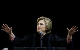 Cả ngàn 'cỗ máy tin giả' bôi nhọ bà Clinton