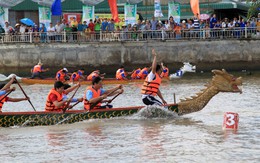 Chợ nổi Cái Răng hút du khách bằng cái đẹp sông nước