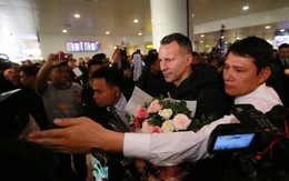 Giggs và Scholes choáng ngợp trước cánh phóng viên VN