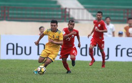 10 người SLNA cầm chân Persija Jakarta