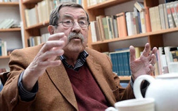Bênh vực Hi Lạp, Gunter Grass làm thơ!