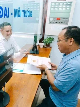 Từ 1-11 không cần xuất trình giấy tờ đã có trên VNeID khi chứng thực