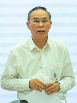 Thứ trưởng Phùng Đức Tiến nêu giải pháp ứng phó với ngập lụt, thiên tai khốc liệt, bất thường