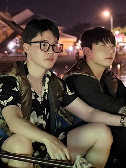 Jungkook, Jimin BTS hết lời khen thịt ba chỉ nướng ở Đà Nẵng 'ngon kinh khủng'