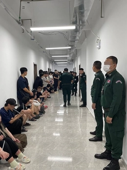 Cảnh sát Hàn Quốc - Campuchia đột kích khu phức hợp tội phạm