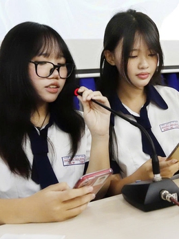 Giờ ra chơi không điện thoại: Bảo vệ sức khỏe tinh thần cho học sinh