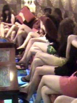 Phòng chống khiêu dâm, kích dục núp bóng kinh doanh dịch vụ: Không chỉ dừng ở cam kết