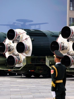 Trung Quốc bác báo cáo của Lầu Năm Góc, kêu gọi Mỹ đi đầu trong giải trừ hạt nhân