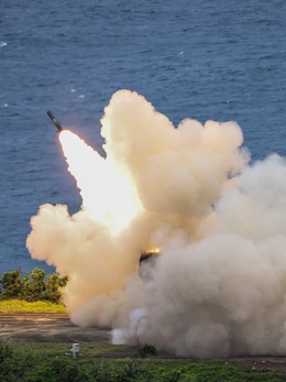 Trung Quốc trừng phạt 20 công ty quốc phòng Mỹ vì bán vũ khí cho Đài Loan