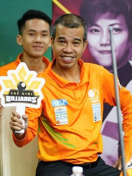 Đội của Trần Quyết Chiến thể hiện phong độ 'hủy diệt' ở giải billiards đồng đội