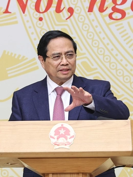 Thủ tướng: Khẩn trương lập trung tâm giao dịch bất động sản và quyền sử dụng đất