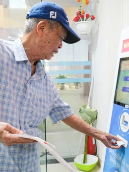 Người dân TP.HCM được nhận lương hưu, trợ cấp Bảo hiểm xã hội tháng 1-2026 khi nào?